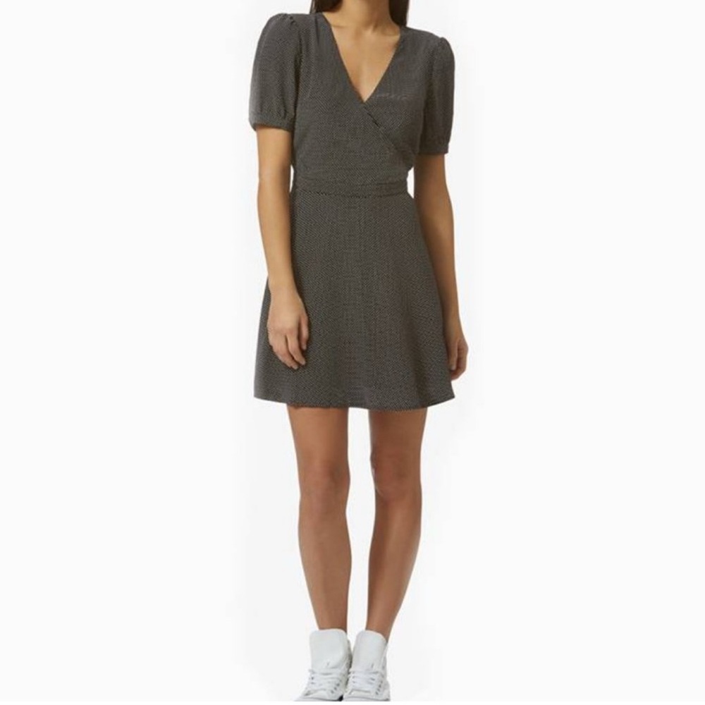 NWT Avec Les Filles Open Back Wrap Mini Dress Polka Dot Large Short Sleeves